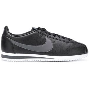 Nike Cortez Sneakers Womens 7.5 Black & Gray